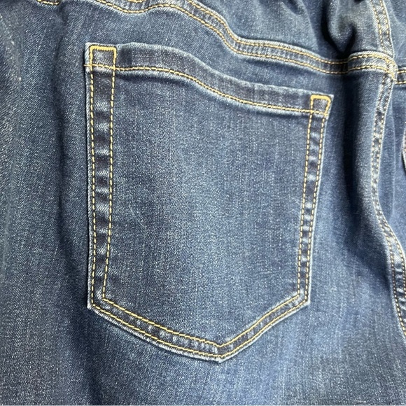 Torrid Blue Straight Leg Distressed Jeans Size 2x - Picture 9 of 11